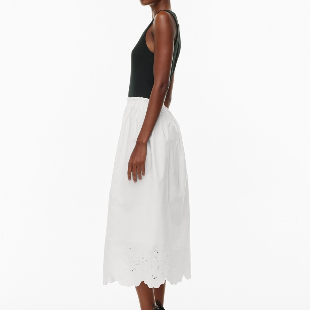 Aritzia White Skirt